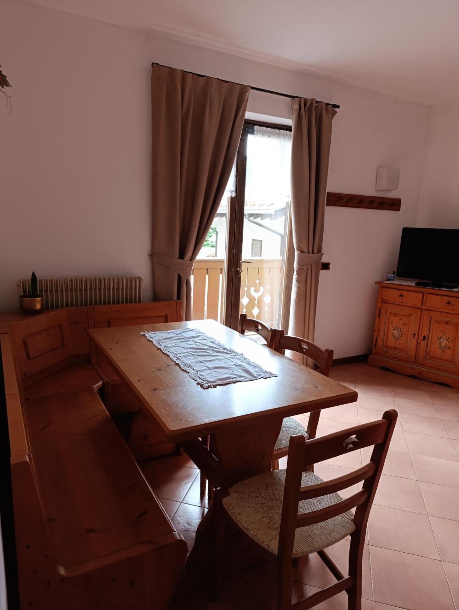 Garni Bonsai Bed & Breakfast ปินโซโล ภายนอก รูปภาพ