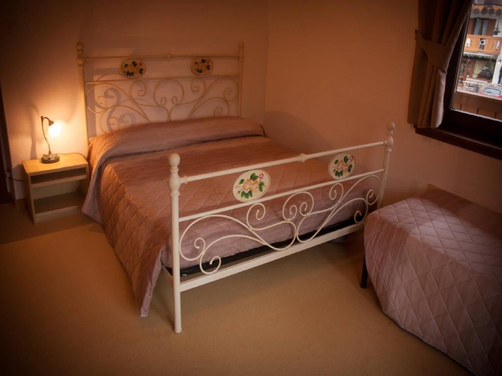 Garni Bonsai Bed & Breakfast ปินโซโล ห้อง รูปภาพ