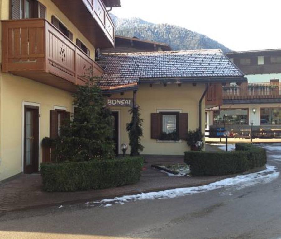 Garni Bonsai Bed & Breakfast ปินโซโล ภายนอก รูปภาพ